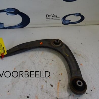 Citroen C4 1.4 16V Front wishbone, left 2006 3520S2