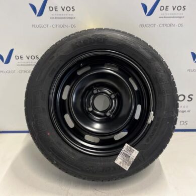 Peugeot 208 1.2 Vti 12V PureTech Felge + Reifen 2017