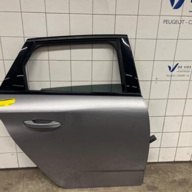 Peugeot 308 1.6 16V HYbrid 180 e-EAT8 Portier 4Deurs rechts-achter 2023 9841570380