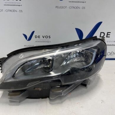 Peugeot Expert 2.0 Blue HDi 120 16V Koplamp links 2019 9808572680