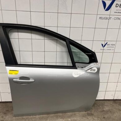 Peugeot 208 1.2 Vti 12V PureTech Front door 4-door, right 2017 9807820680