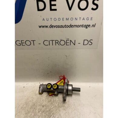 Citroen C2 1.1 Hoofdremcilinder HFX 2004 4601L8