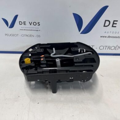Peugeot 308 1.2 12V e-THP PureTech 130 Jack 2018 672594