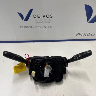 Opel Corsa 1.2 12V 75 Steering column stalk 2023 98422355YX