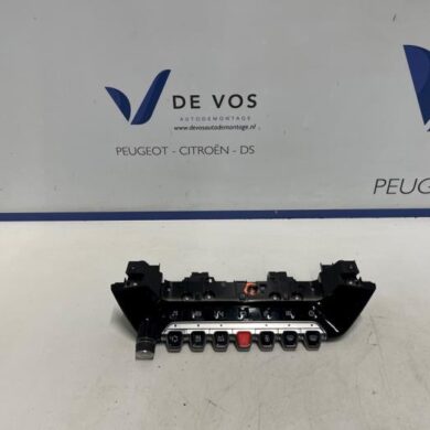 Peugeot 208  Kachel Bedieningspaneel 2020 98261081XU