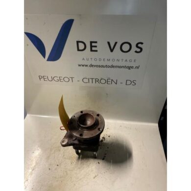 Peugeot Expert 2.0 HDi 120 Rear hub 2008 3748A3-374895