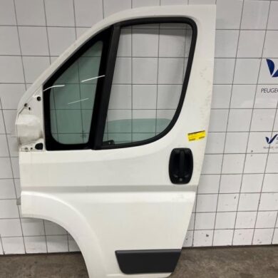 Peugeot Boxer 2.0 BlueHDi 130 Door 4-door, front left 2018 9002EJ-1682477580