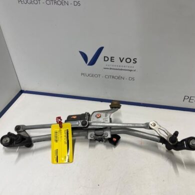 Peugeot 208 1.2 Vti 12V PureTech 100 Ruitenwissermotor voor 2020 9824784980