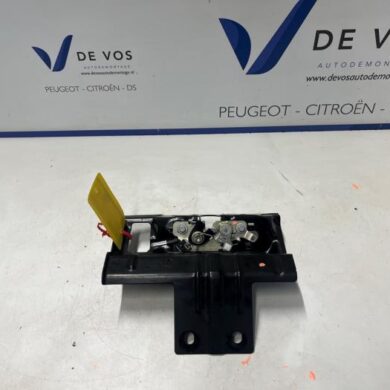 Opel Astra 1.6 Plug-in Hybrid Turbo 16V Bonnet lock mechanism 2023 9838132280-9834494180