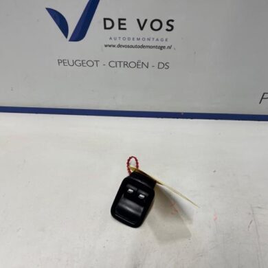 Citroen C3 1.2 Vti 12V PureTech Combischakelaar ramen 2019 98016298ZD