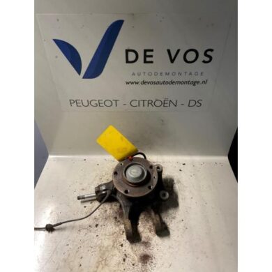 Peugeot 607 2.7 HDi V6 24V Knuckle, rear right 2009 374887-334042