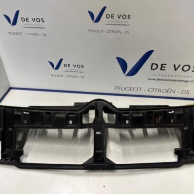 Citroen C4 Picasso 1.6 16V VTi 120 Frontpaneel 2013 9676051880
