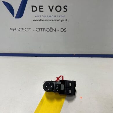 Opel Corsa 1.2 12V 100 Multi-functional window switch 2021 96783350ZD