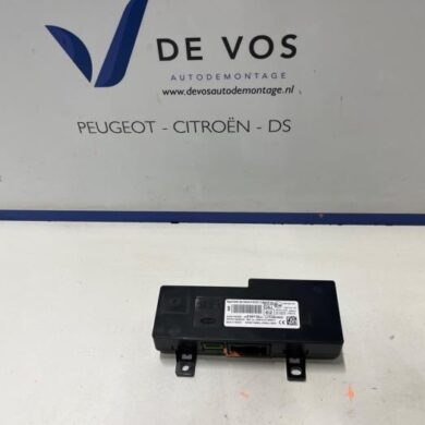 Peugeot 208 1.2 Vti 12V PureTech 100 Telefoon interface 2020 9831611580-9847654980