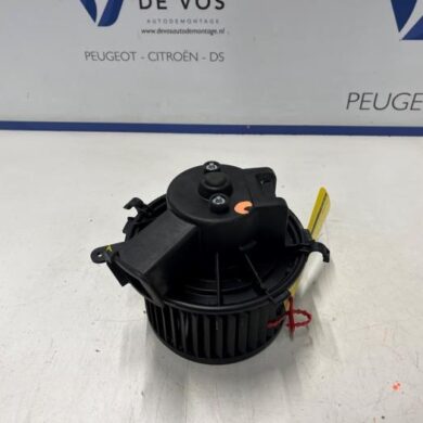 Peugeot Boxer 2.0 BlueHDi 160 Heating and ventilation fan motor 2018 6441Y1