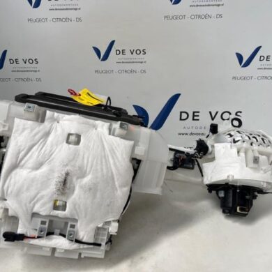 DS Automobiles DS7 Crossback 1.6 16V E-Tense 300 4x4 Kachelhuis 2025 9822121180