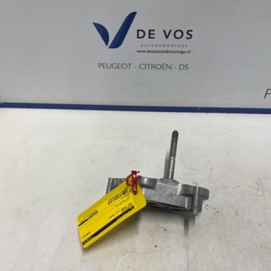 Opel Combo Combo-e Engine mount ZKU-ZK02 2025 9840678480