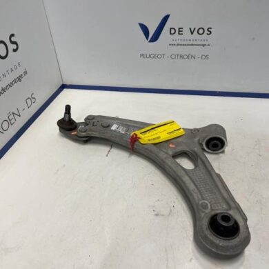Peugeot 408  Front wishbone, left 2023 9847671680