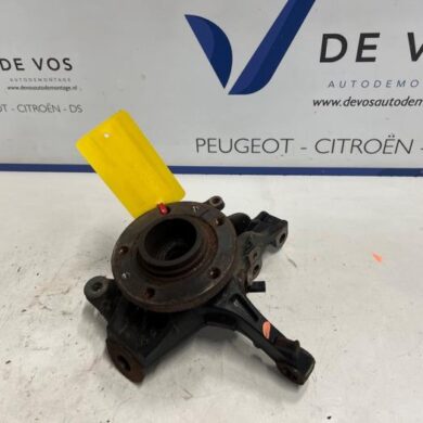Peugeot 408 1.6 16V HYbrid 225 Fusee links-voor 2022 1647857180