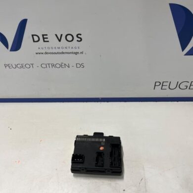 Opel Astra 1.6 Plug-in Hybrid Turbo 16V Module (diversen) 2023 9857119380-1692301380