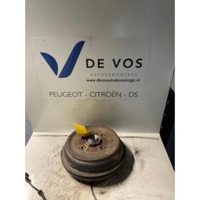 Peugeot 207 1.6 HDi Rear brake drum 2010 424750-424244