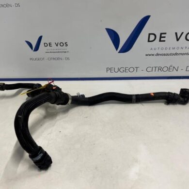 DS Automobiles DS7 Crossback 1.6 16V E-Tense 300 4x4 Radiateurslang 2025 9822382080