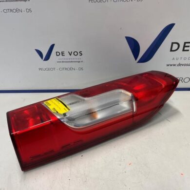 Peugeot Boxer 2.0 BlueHDi 160 Taillight, right 2018 1612401680