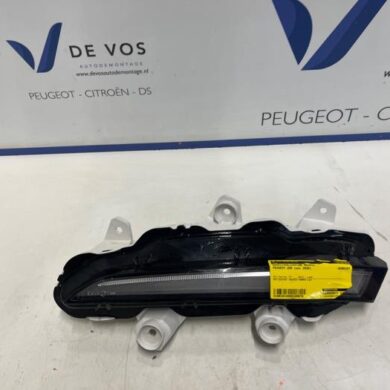 Peugeot 208 1.2 Vti 12V PureTech 100 Daytime running light, right 2020 9824241280