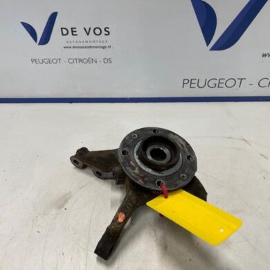 Peugeot 208 1.2 Vti 12V PureTech 100 Fusee rechts-voor 2020 9826877980