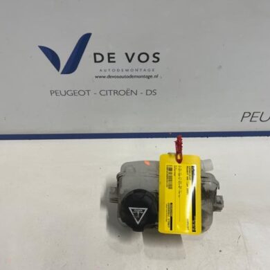 Peugeot 408 1.6 16V HYbrid 225 Expansion vessel 2022 9850533480