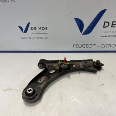 Peugeot 208 1.2 Vti 12V PureTech 100 Draagarm rechts-voor 2020 9857897880