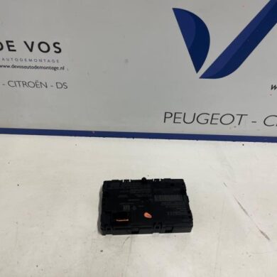 Peugeot 408 1.6 16V HYbrid 225 Draadloze oplader 2022 9837716480-9833986580