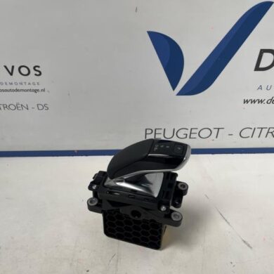 DS Automobiles DS7 Crossback 1.6 16V E-Tense 300 4x4 Schaltung 2025 1663374480 20HT20