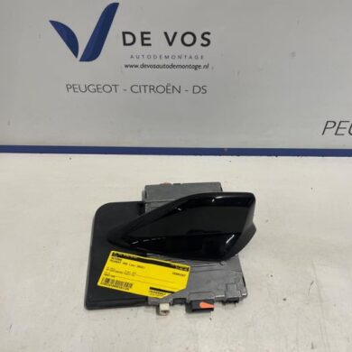 Peugeot 408 1.6 16V HYbrid 225 Antenne 2022 1688718880-1693236580-985011880