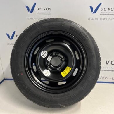Citroen C3 1.2 12V e-THP PureTech 110 Velg + Band 2017