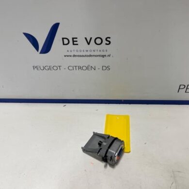 Opel Corsa 1.2 12V 75 Kamera Vorderseite 2023 1692685680-9851326280-1692668880