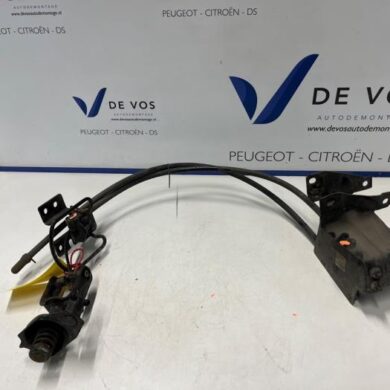 Peugeot Boxer 2.0 BlueHDi 160 Spare wheel lift mechanism 2018 1614305980-7603W8