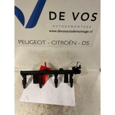 Peugeot 406 1.8 S,SL,ST,STX 16V Injector (petrol injection) LFY 1999 1984A2