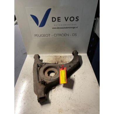 Peugeot 605 3.0 SV,Executive V6 24V Draagarm rechts-achter 1999 5175C7