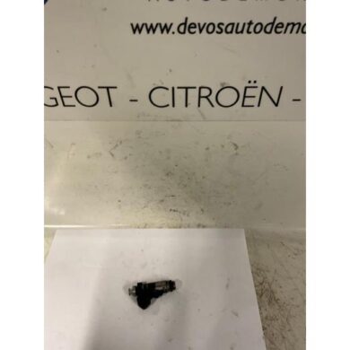 Peugeot 206 1.1 XN,XR Injector (petrol injection) HFX 2002 1984C9