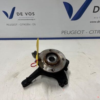 Opel Corsa 1.2 12V 100 Knuckle, front right 2021 9826877980