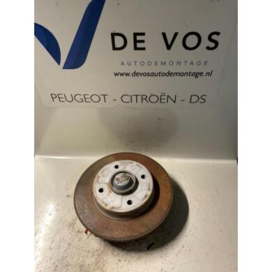 Peugeot 308 1.6 HDi 16V Rear hub 2008 517641-424966