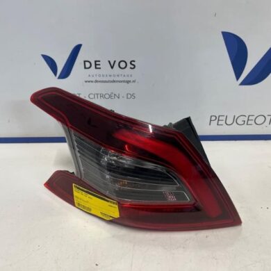 Peugeot 308 1.2 12V e-THP PureTech 130 Achterlicht links 2018 9823728680