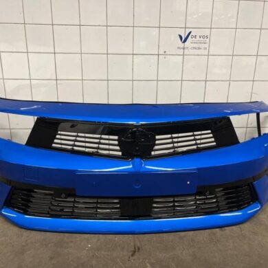 Opel Astra 1.6 Plug-in Hybrid Turbo 16V Voorbumper 2023 168418871T