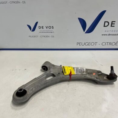 DS Automobiles DS7 Crossback 1.6 16V E-Tense 300 4x4 Draagarm rechts-voor 2025 9815014380
