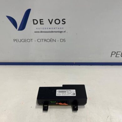 Peugeot 5008 1.2 12V e-THP PureTech 130 Telefoon interface 2020 9831611580-9847654980