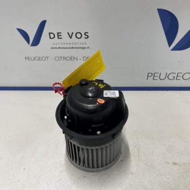 Peugeot 208 1.2 Vti 12V PureTech 100 Kachel Ventilatiemotor 2024 9840566280