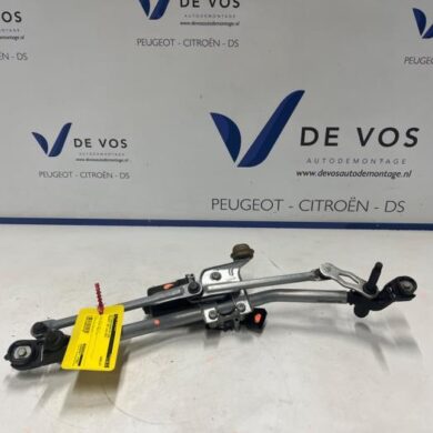 Peugeot 208 1.2 Vti 12V PureTech 100 Ruitenwissermotor voor 2023 9824784980
