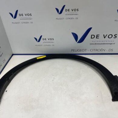 Peugeot 5008 1.2 12V e-THP PureTech 130 Spatbord Lijst 2019 98252889XT