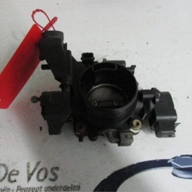 Citroen Picasso 1.8 16V Throttle body 6FZ 2002 1635R4